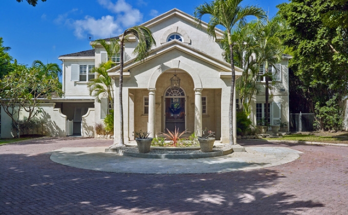 Villa to rent in St James, Barbados