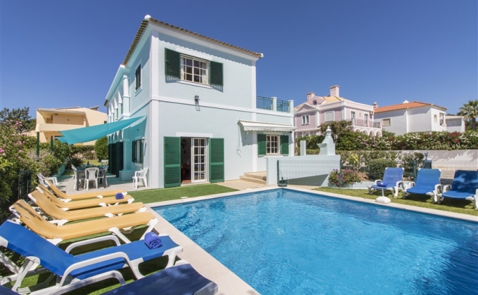 Villa to rent in Vilamoura