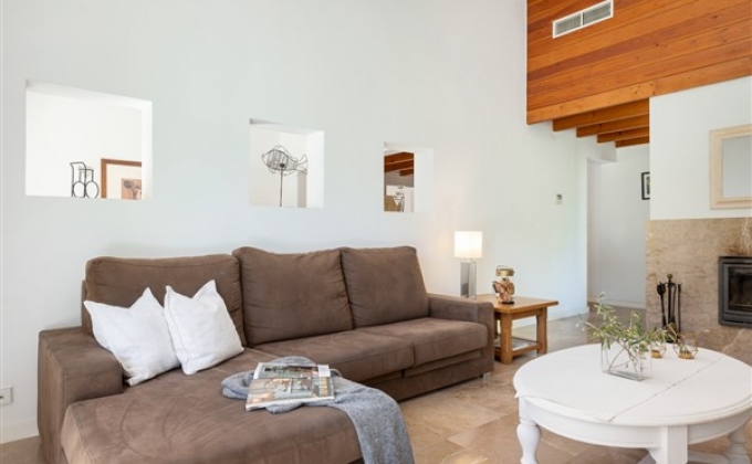 Villa to rent in Pollensa