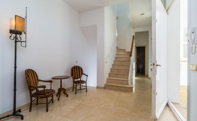 Villa to rent in Mont Ras