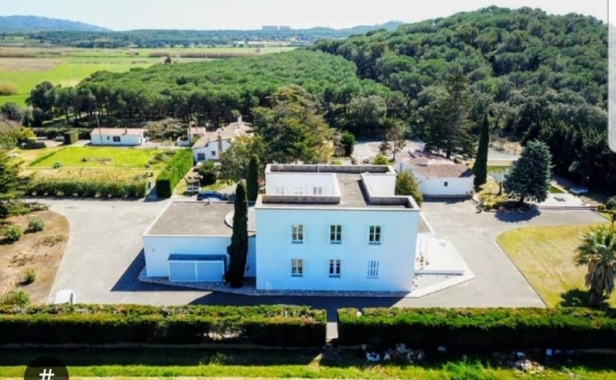 Villa to rent in Mont Ras