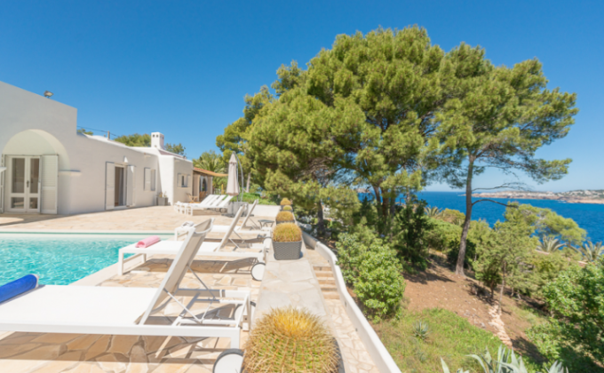 Villa to rent in Cala Moli