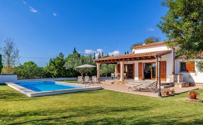 Villa to rent in Puerto Pollensa